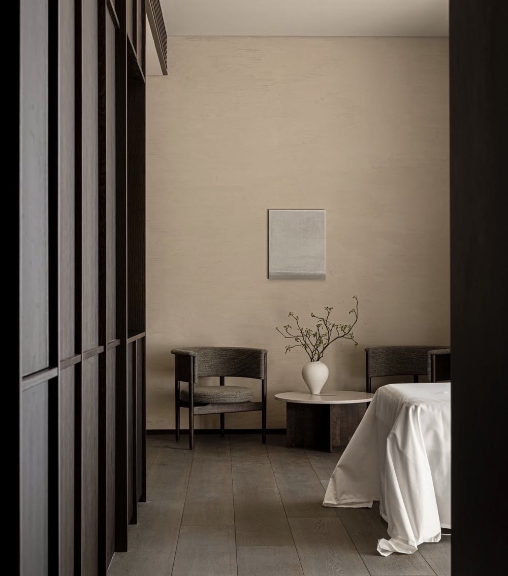 Warm minimalist bedroom